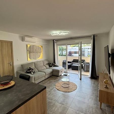 Jolie Appartement En Residence Coventry Exterior foto