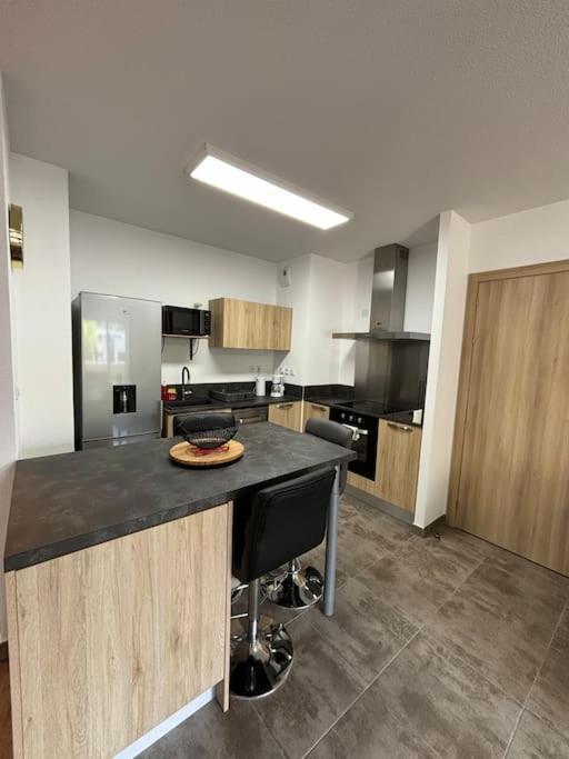 Jolie Appartement En Residence Coventry Exterior foto